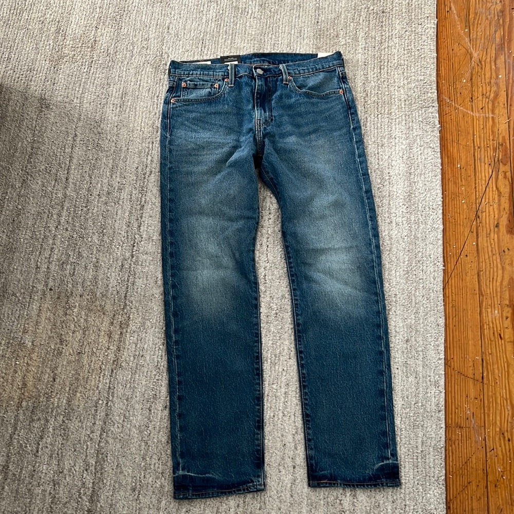 Perfect condition Levi jeans
